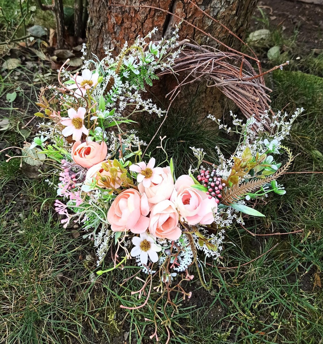 Věneček narůžovělý