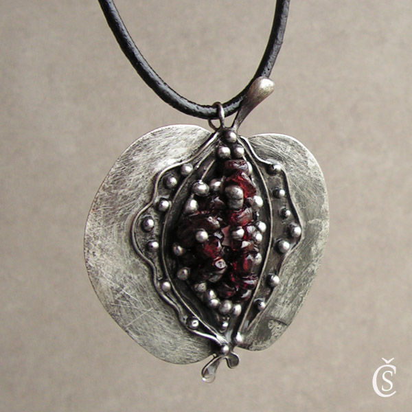 Granátové jablko - Granát