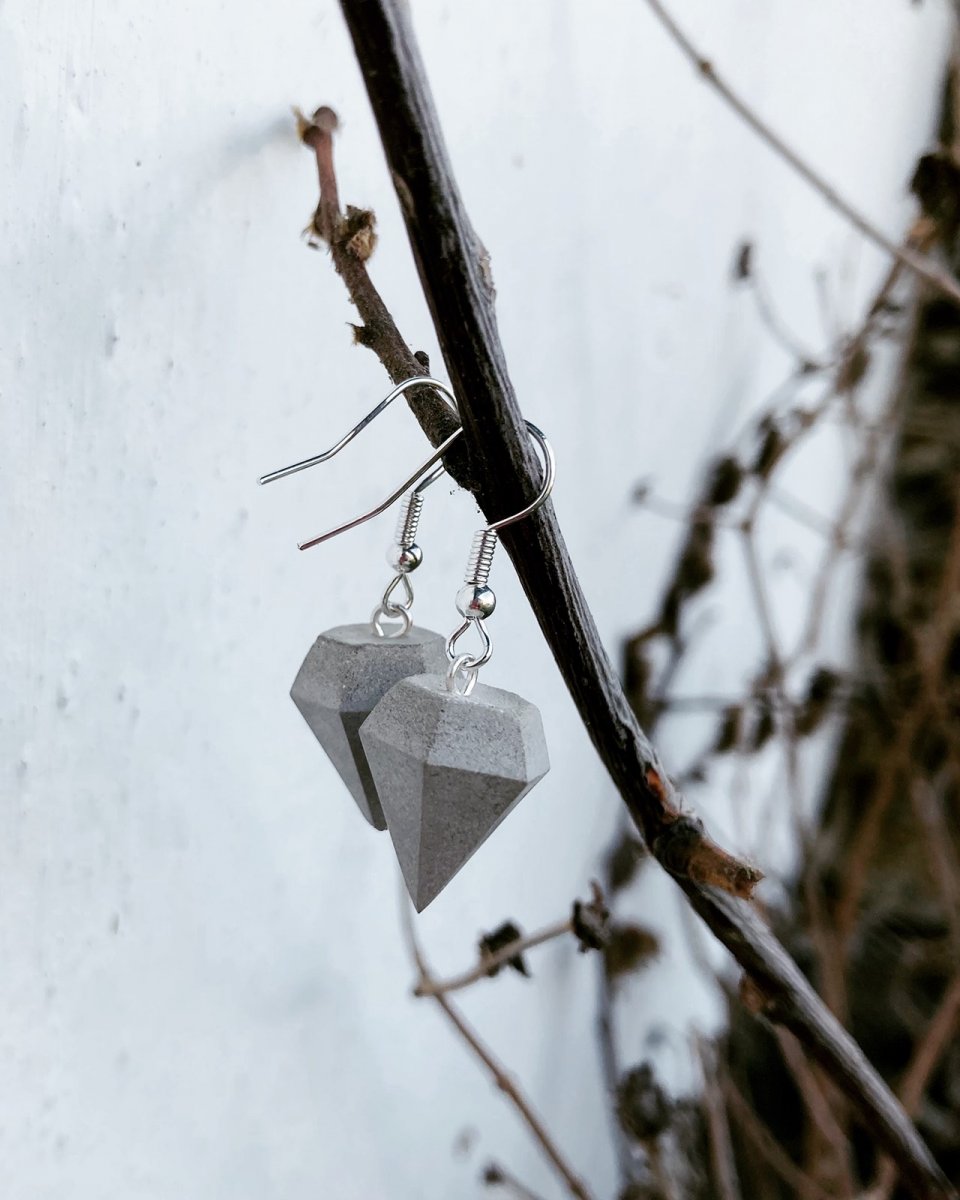 Betonové náušnice 