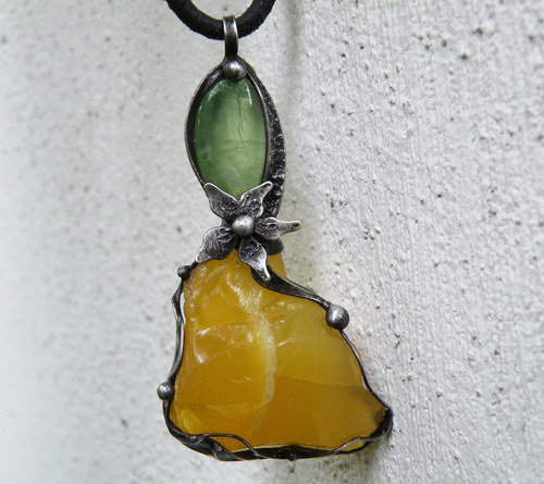 Vëris...(žlutý Opál, Prehnit)