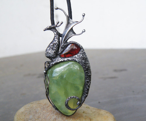 Vandrel...od lesního jezera...(prehnit, almandin)