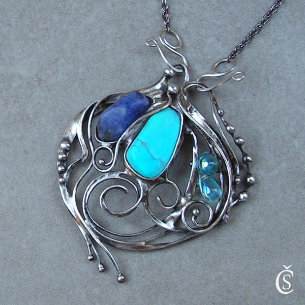 Akordy - Sodalit, Tyrkenit, Sklo