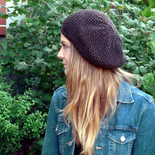 Baret s kapkou mědi