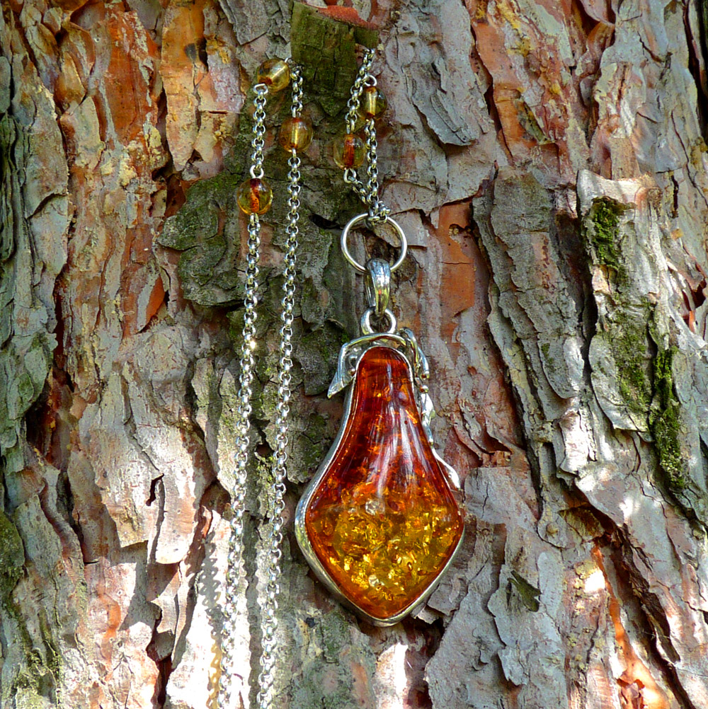 Náhrdelník - slunce v kameni zakleté