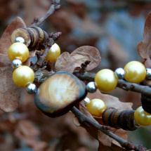 Náramek - perly, dřevo a perleť