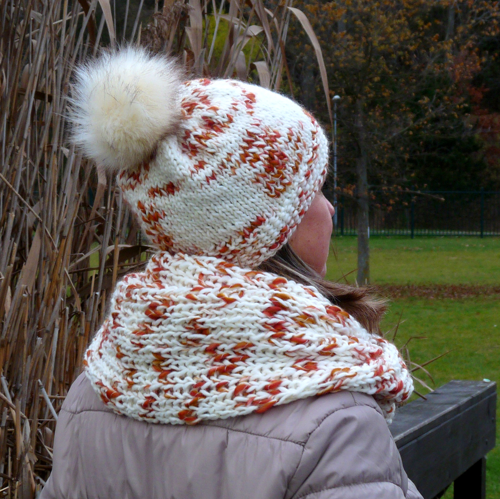 Vlněná čepice - smetanová s kapkou karamelu