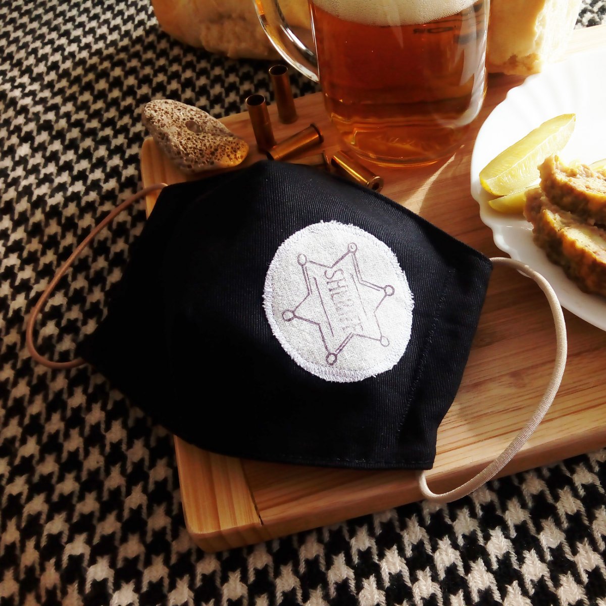 Pánská černá rouška s šerifskou hvězdou