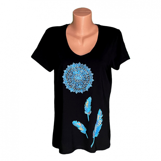 Dámské tričko s tyrkysovými peříčky a mandalou