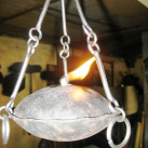 Olejová kovaná lampa
