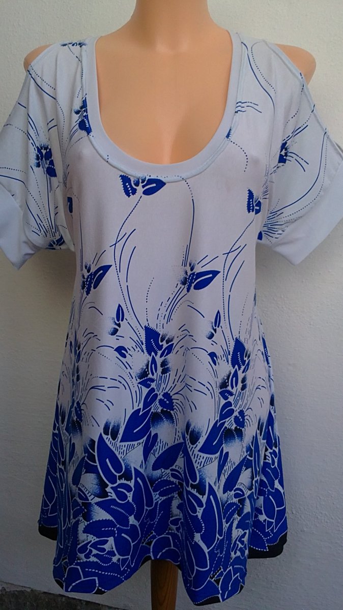 Tričko s modrou bordůrou