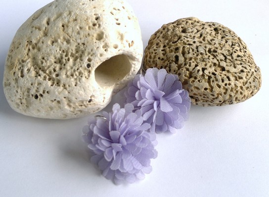 Fialkové květinové náušnice