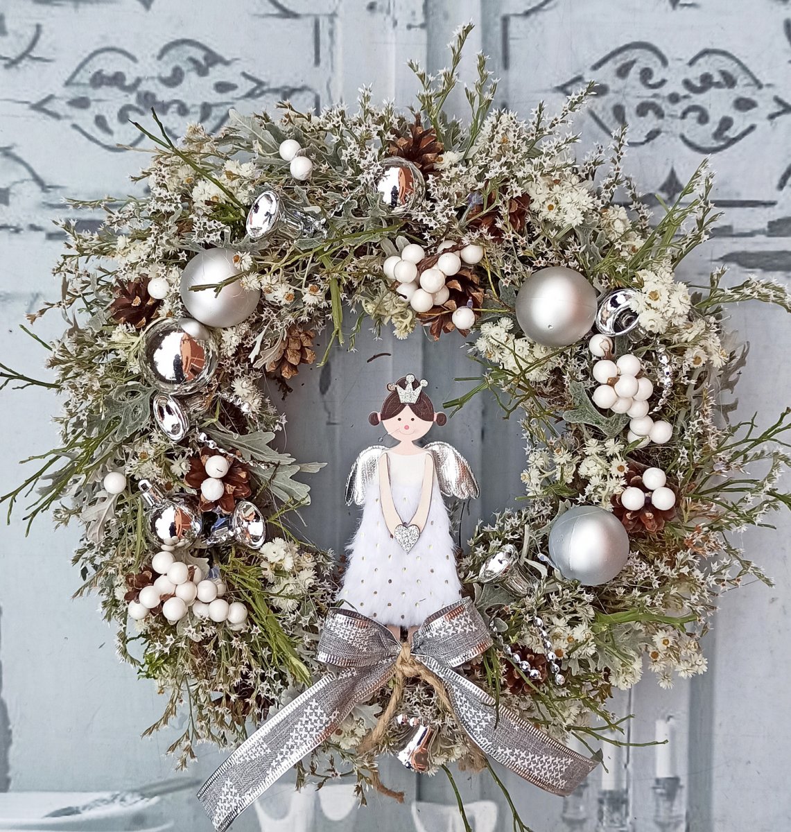 Věnec vánoční, stříbrný