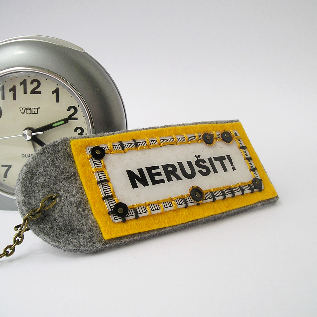 Nerušit!, výstražná cedulka :-)