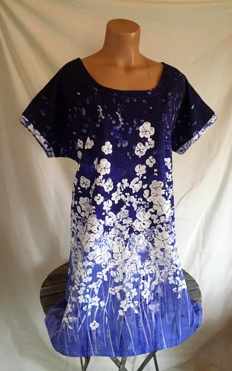 Šaty s bílými kvítky, 2XL