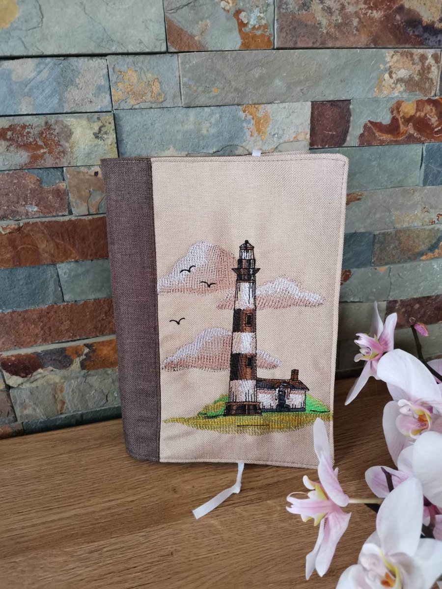 Obal na knihu s výšivkou - Maják