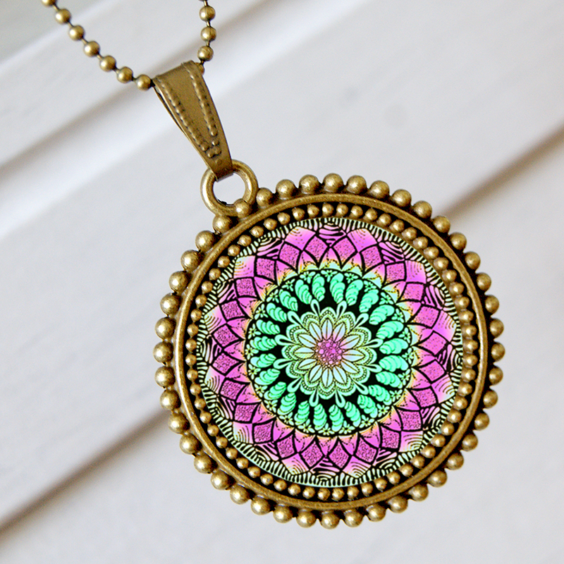 Mandala - Ozdobný přívěsek na krk 