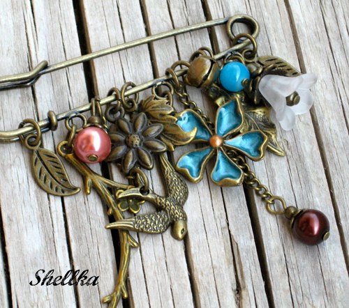 Brož ,,MEADOW FLOWERS,, VII.