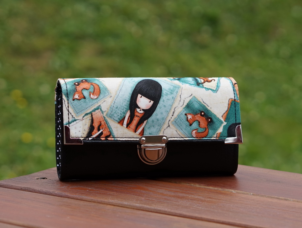 Peněženka, 12 karet, 2 měny