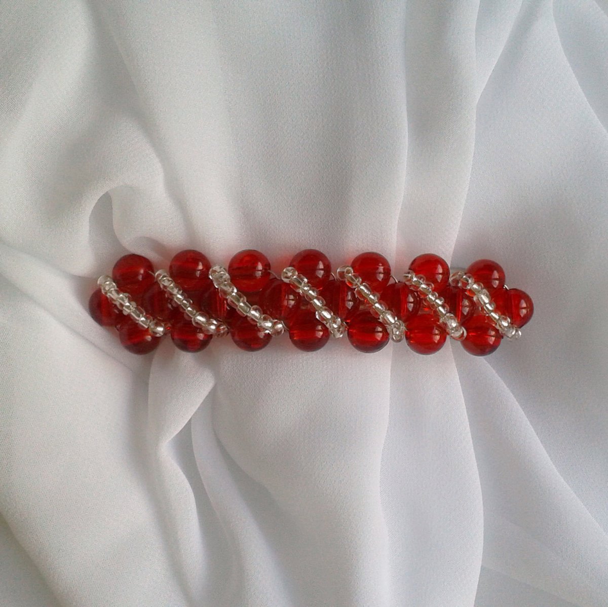 aiv1044	Francouzská spona červená 