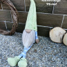 Skandinávsky gnome. Gnome v pistaciove barvě. 