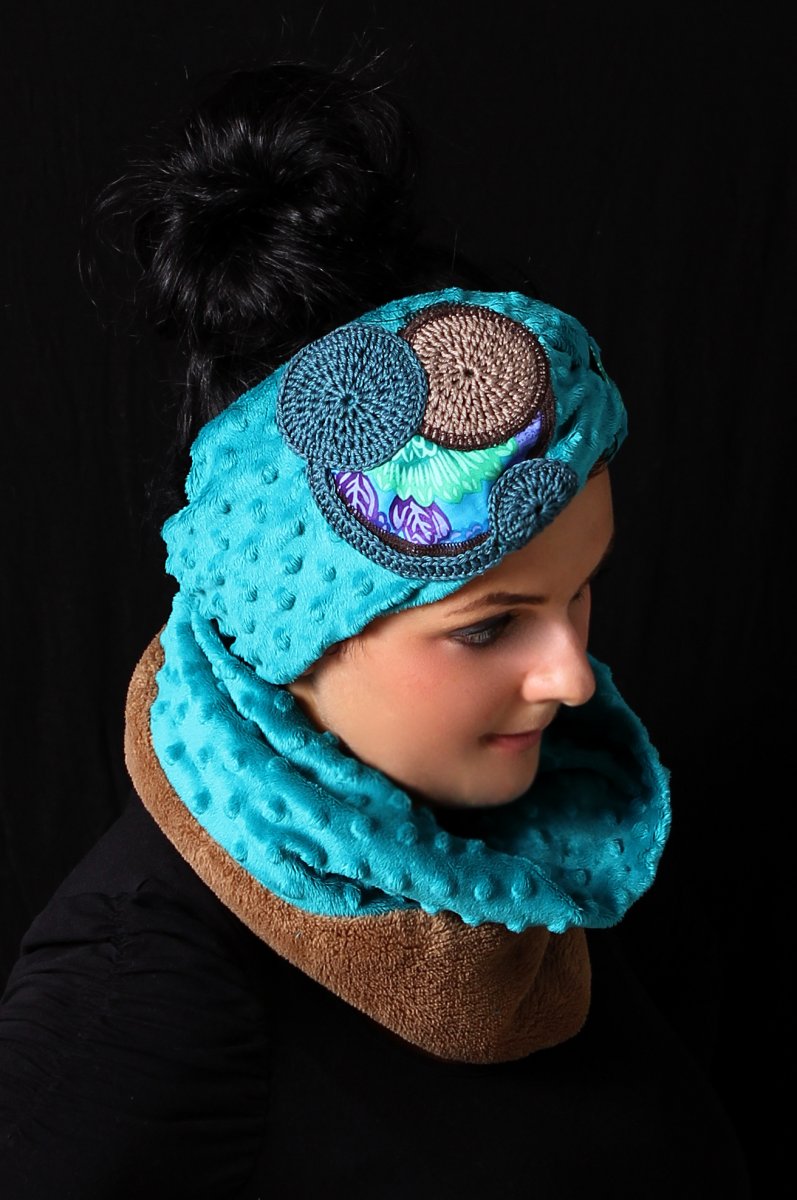 Čelenka a nákrčník - petrolej