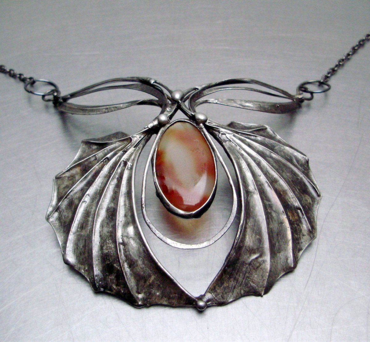 NÁHRDELNÍK PRELUDIUM