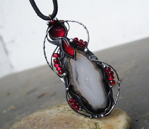 Scarlett...(achát, sklo) 