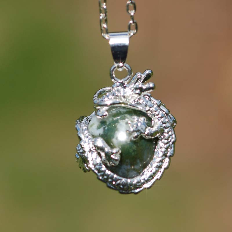 Drak s kuličkou achátu