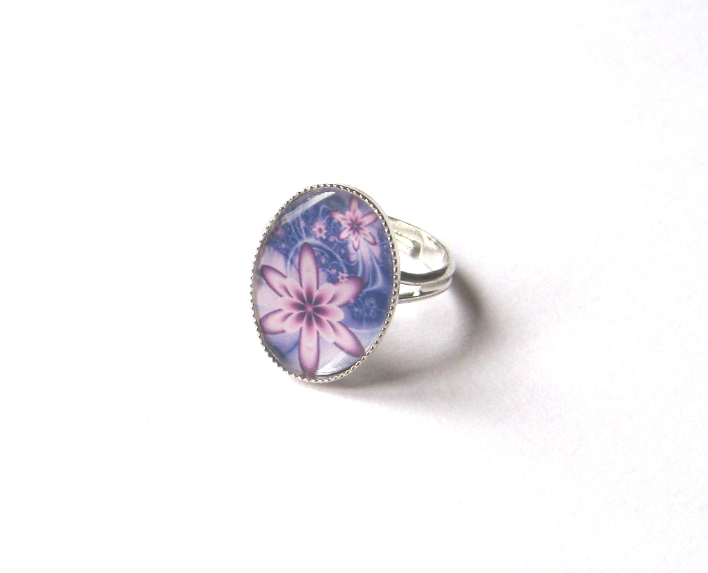 Z nebe padají hvězdy nebo květiny?