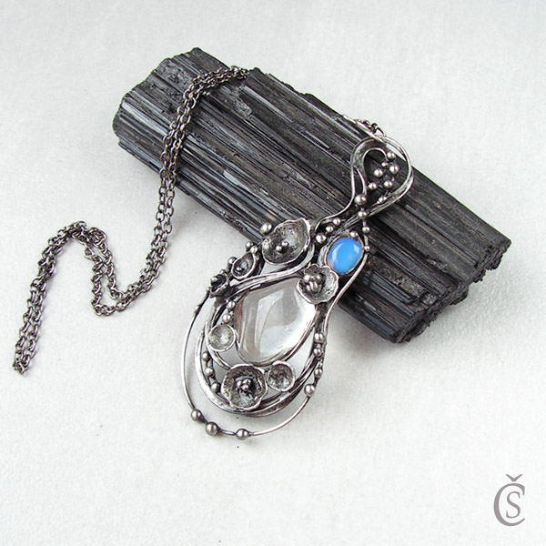 Stoupání vzhůru - Opalit, Křišťál