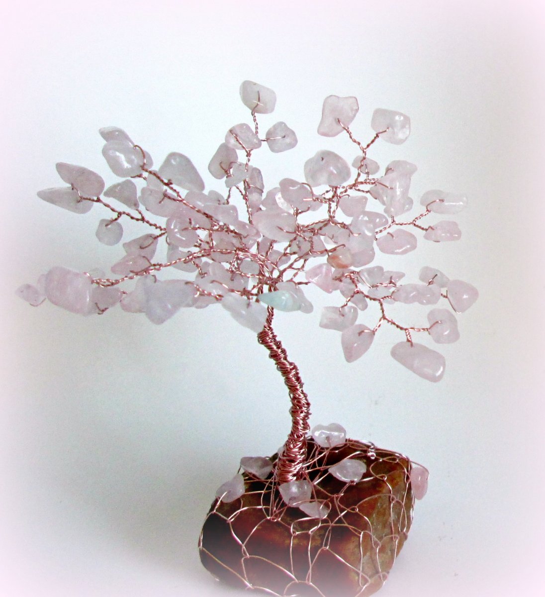 Stromeček z růžového obsidiánu