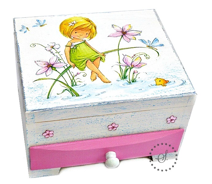 patrová šperkovnice se zrcadlem