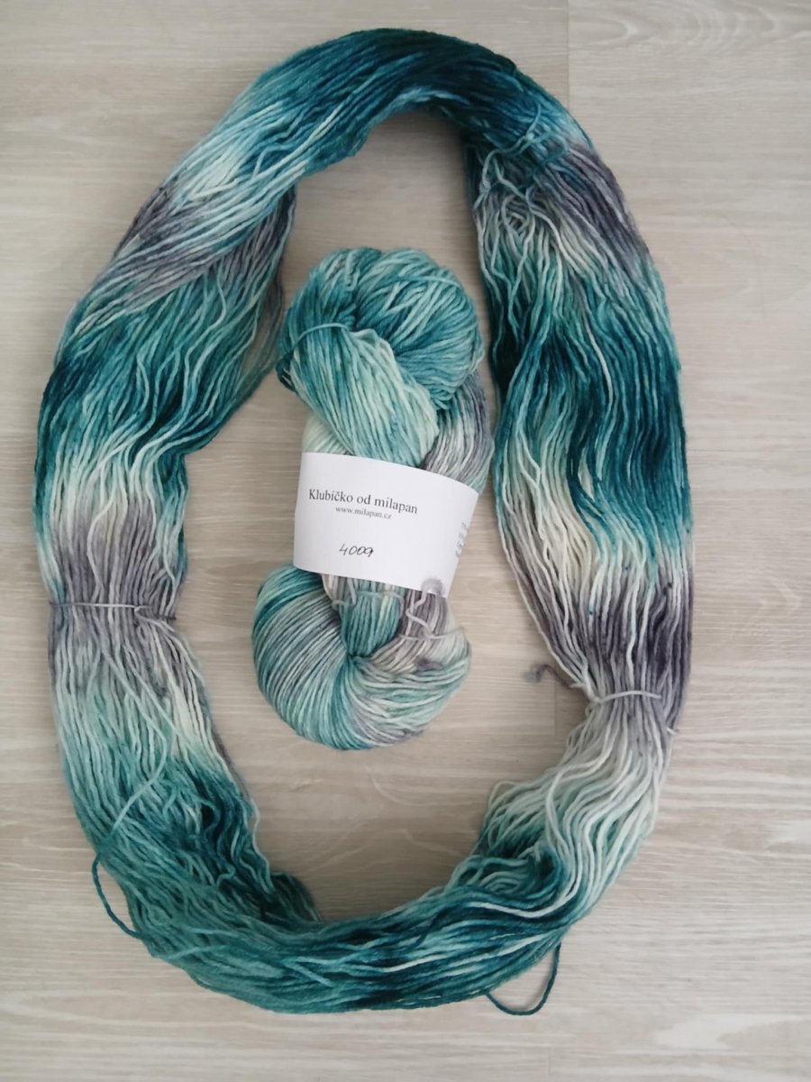 Ručně barvená příze 4009 150 g 