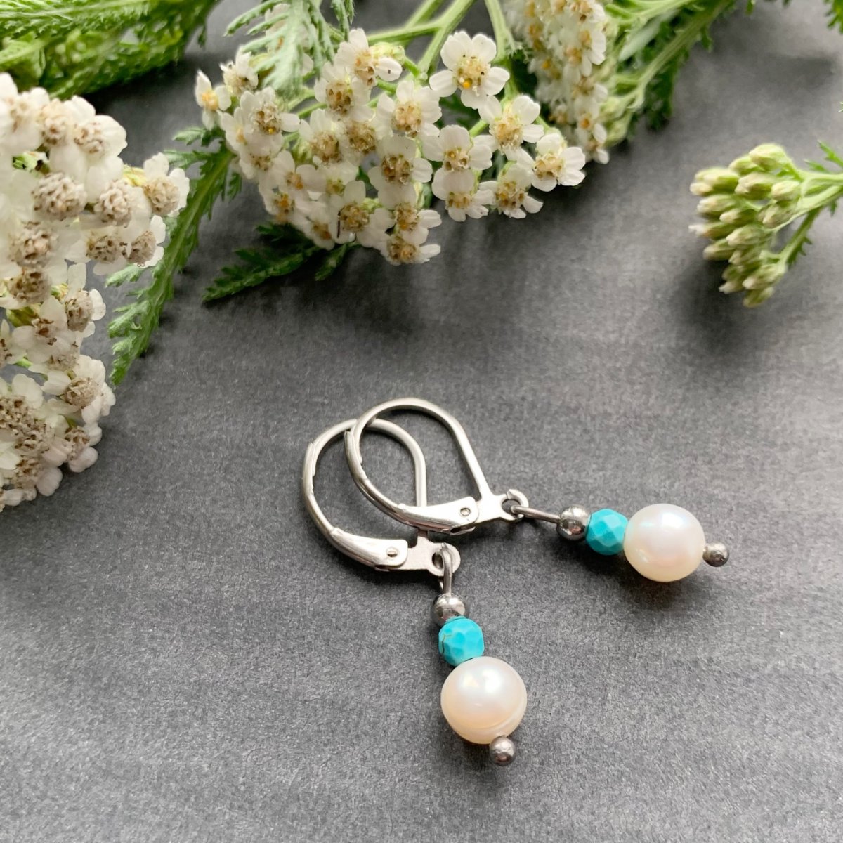 Náušnice s tyrkenity a perlou - S. Steel