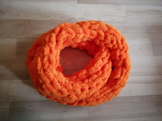Měkký pletený nákrčník puffy - výrazná oranžová