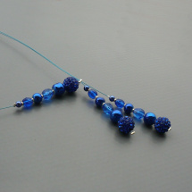 Modrý třpytivý jednoduchý náhrdelník - 3