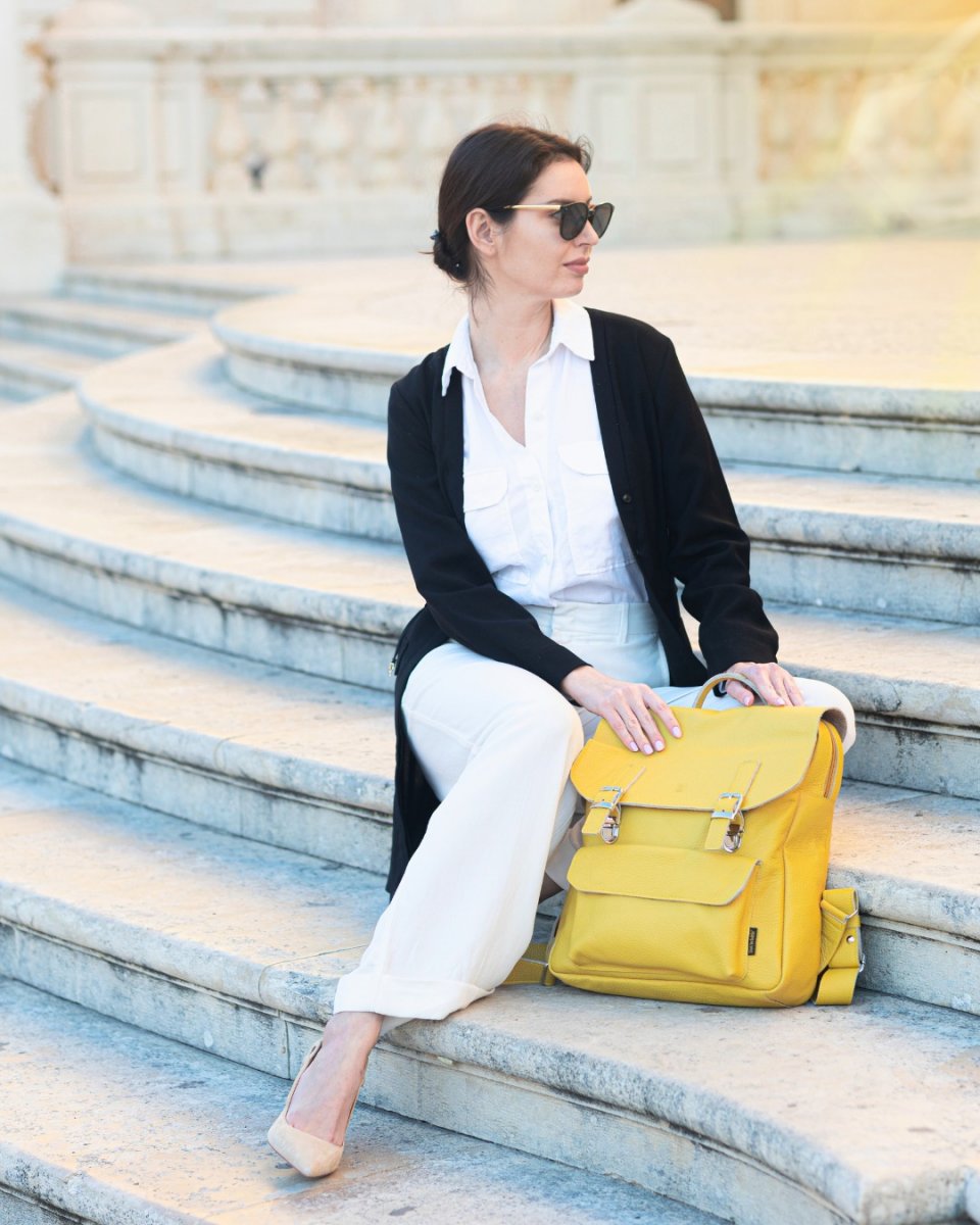 Velký kožený batoh - žlutý