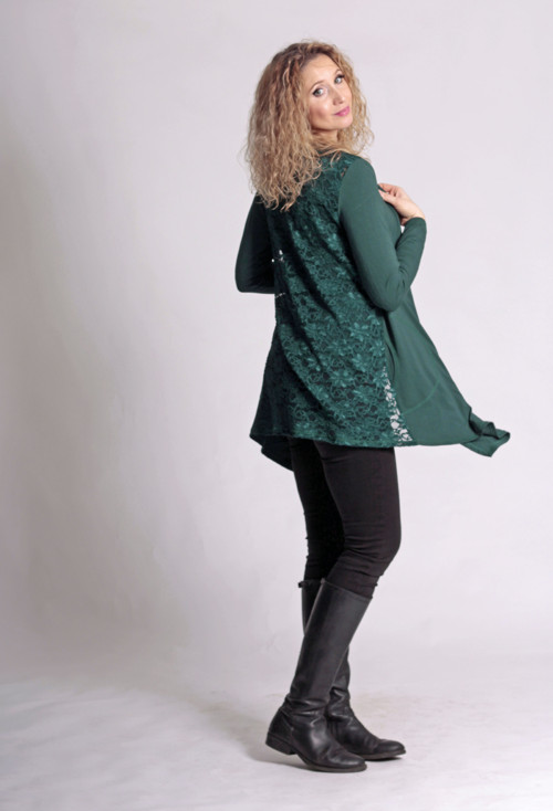 Zelený kardigan s krajkovými zády 