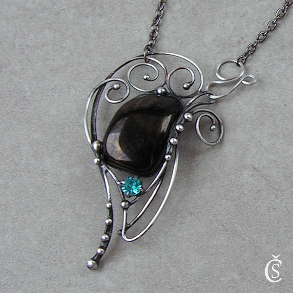 Helénis - Gagát, sklo