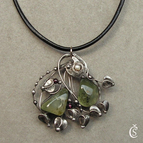 Ptačí jaro - Prehnit, Granát, perla