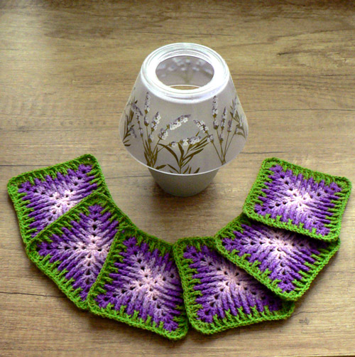 Podšálky - levandule