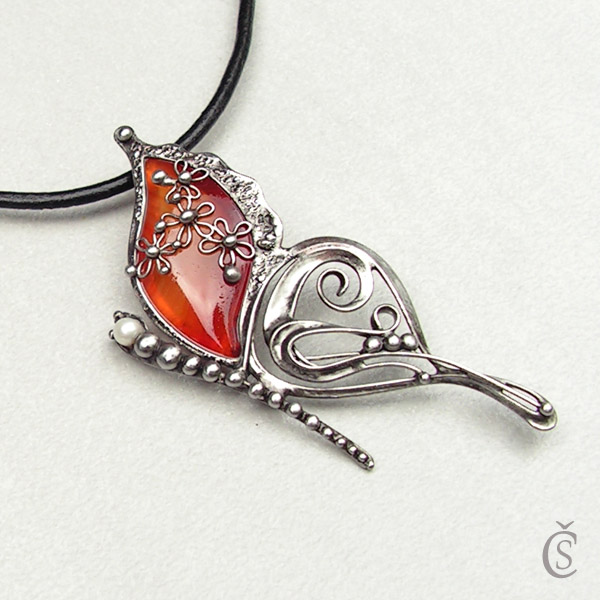 Květinový motýl - Achát, perla