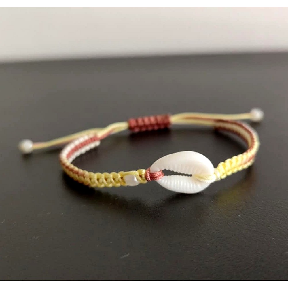 Náramek Shamballa s korálky