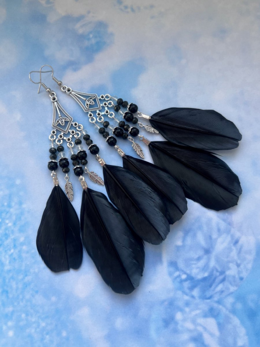Peříčkové černé náušnice