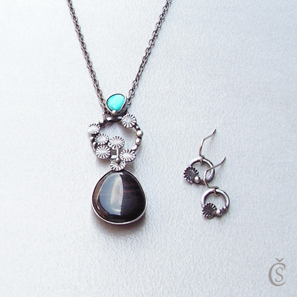 Něžnosti - Obsidián, Tyrkenit