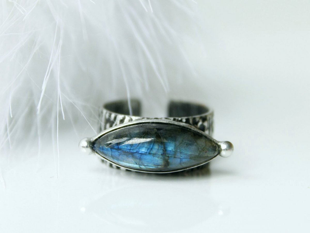 Emanuel .. ( modrý labradorit )