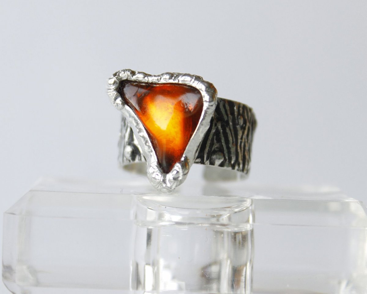 prsten VNITŘNÍ OHEŇ .. jantar