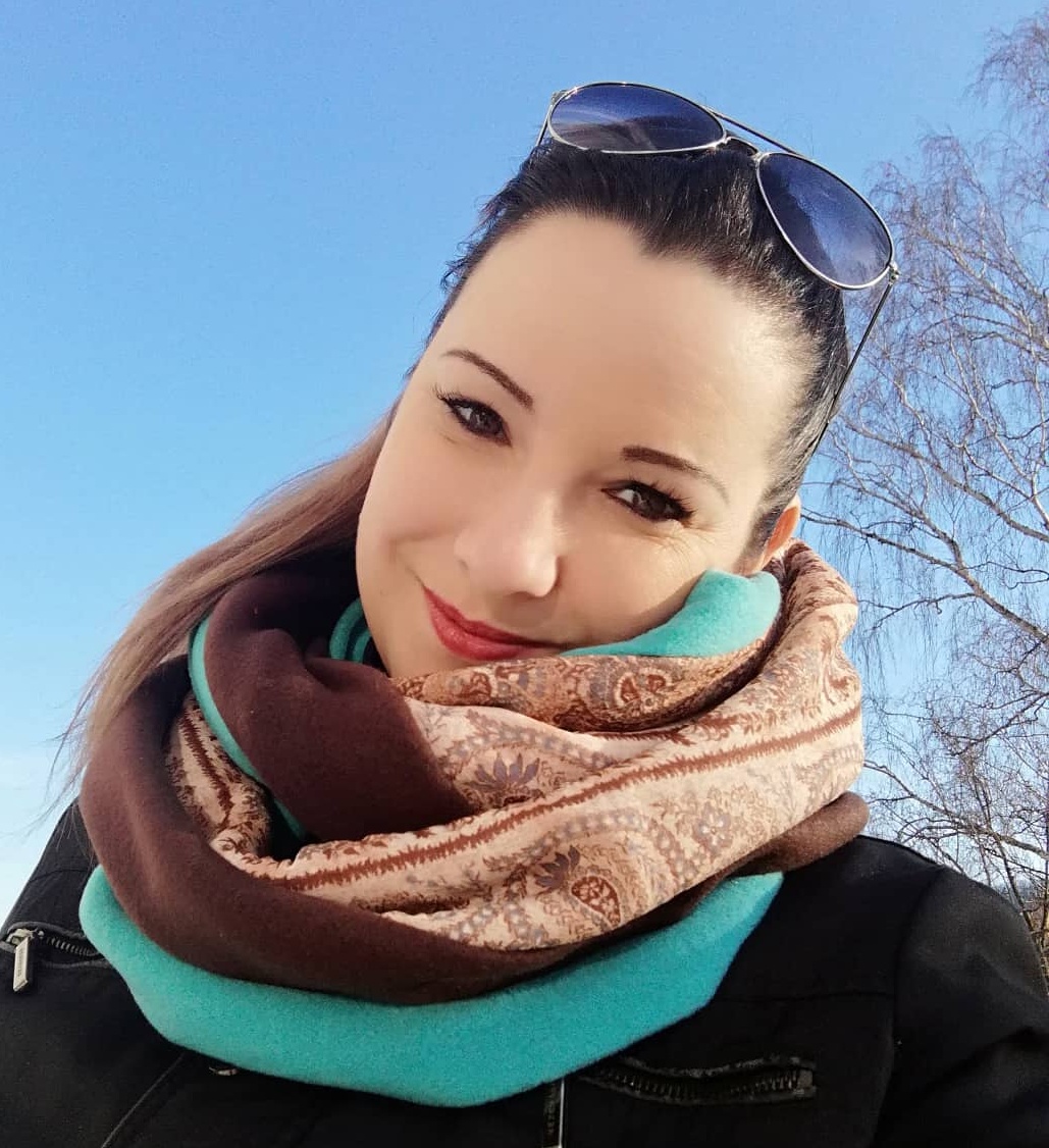 nákrčník ,tunel ,šála,tyrkys,hnědá a vzorová