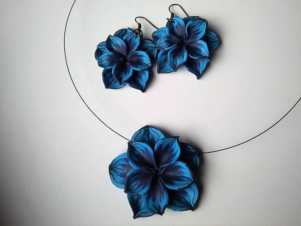 Fimo sada - modré květy