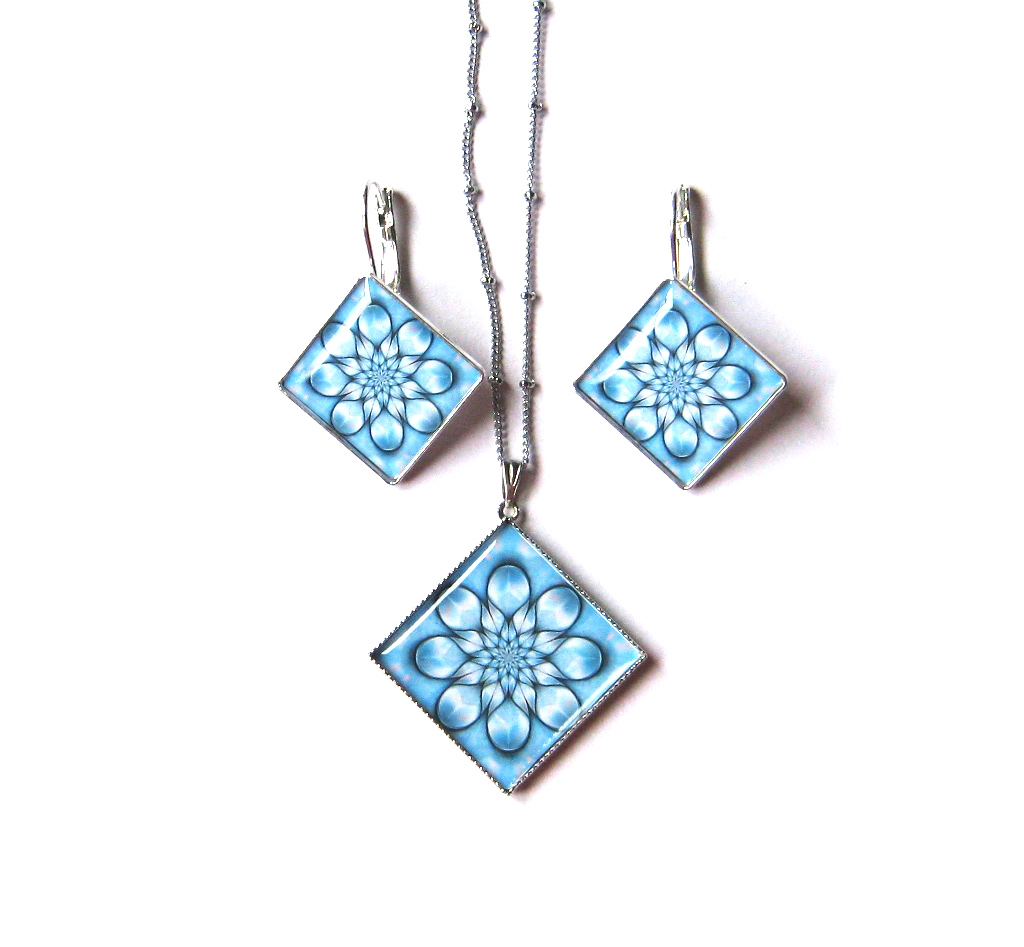 Modrá květinová mandala pro klid v duši. 